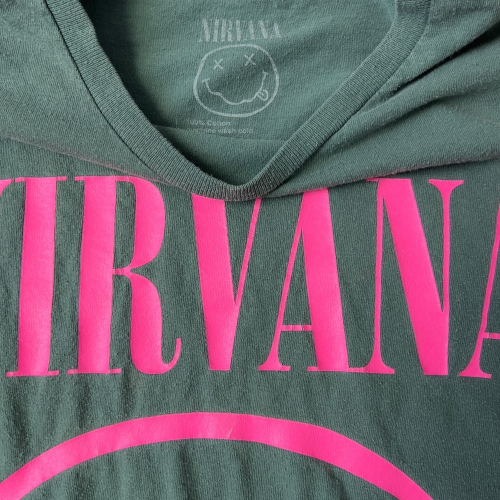 NIRVANA Green Tee with Hot Pink Smiley Logo - Picture 3 of 5